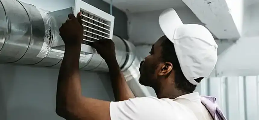 Our Licensed And Insured Cleaners in Edwardsville, IL